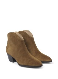 Pack shot af Angulus 7730 Støvle Mustard Suede Mustard på hvid baggrund