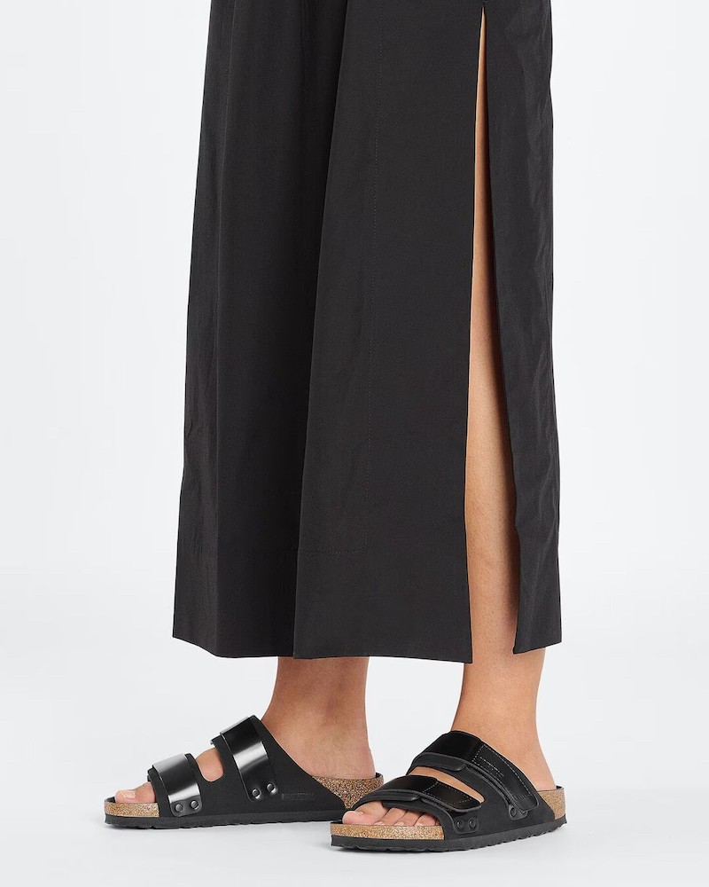 Birkenstock Uji Nubuck Leather Black Sorte Sandaler på model