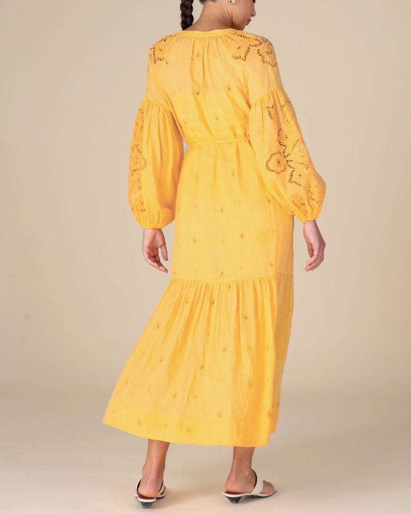 Scarlett Poppies Liwa Long Dress Warm Sun på model set bagfra