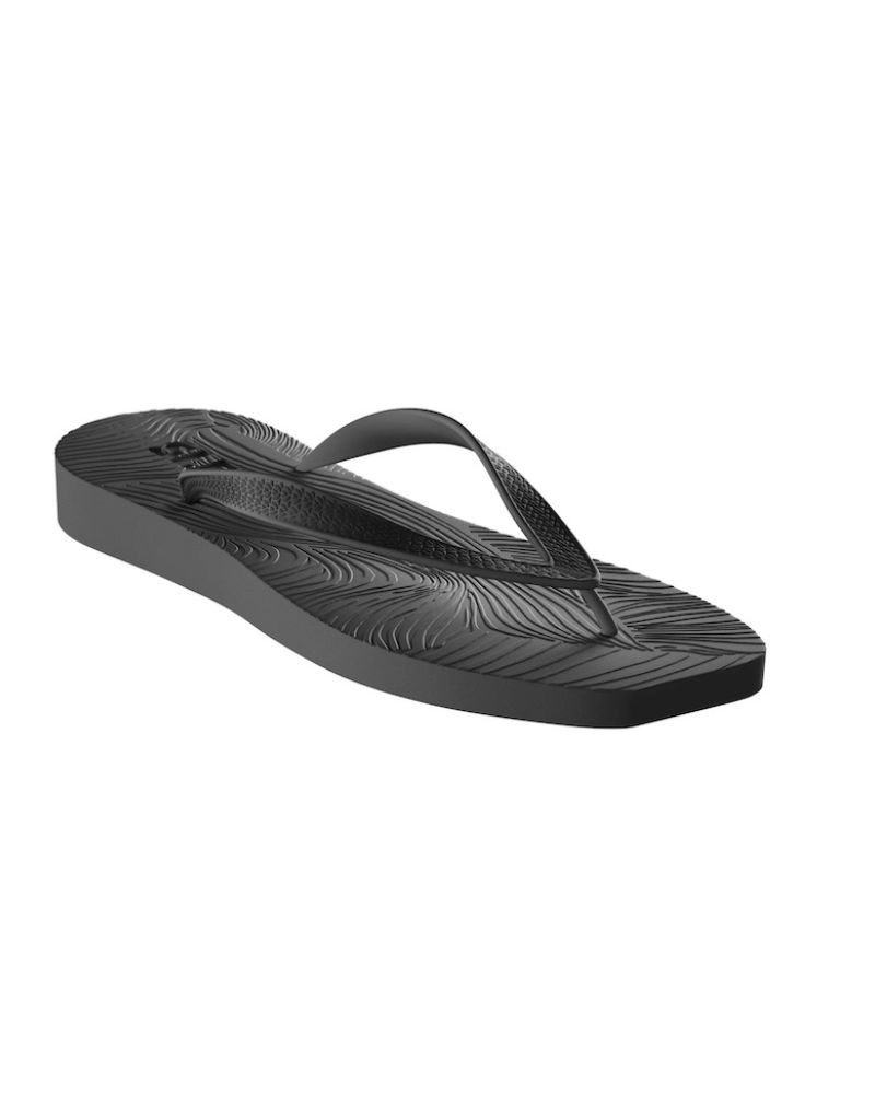Pack shot af Sleepers Tapered Platform Flip Flop sort Klip Klap sandal på hvid baggrund