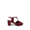 Pack shot af Anonymous Copenhagen Therese 55 Calf Suede Pomegranate Bordeaux Ruskinds sandal på hvid baggrund