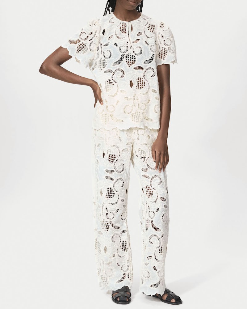 Nué Notes Miami Pants stylet med Algier blondebluse på model set forfra