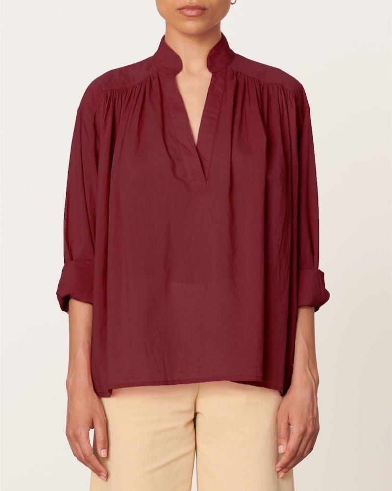 Vanessa Bruno Calvin Shirt Bordeaux Bomulds Tunika på model