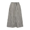 Pack shot af Nué Notes Livorno Skirt Black Creme Check ternet nederdel på hvid baggrund set bagfra