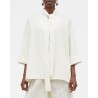 MKDT Studio Siva Ivory Crepe Bluse på model