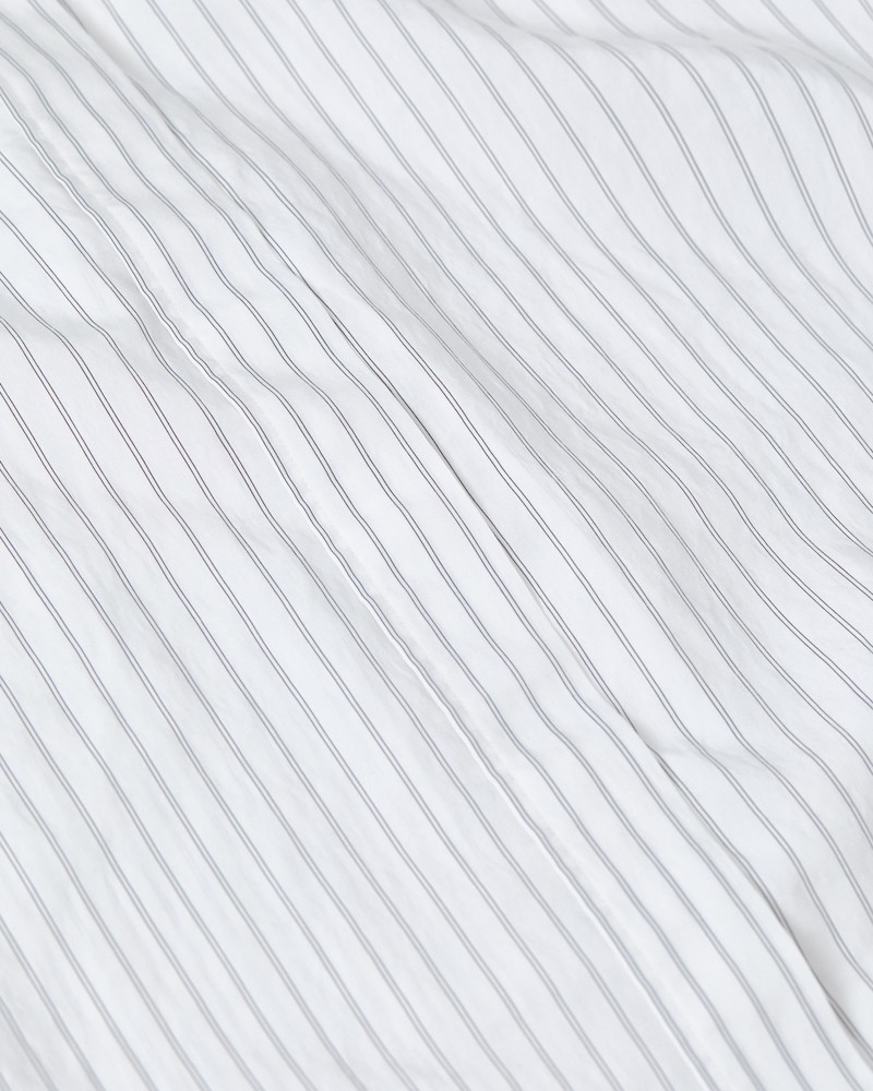 Close up af Closed Classic Shirt White Stripe