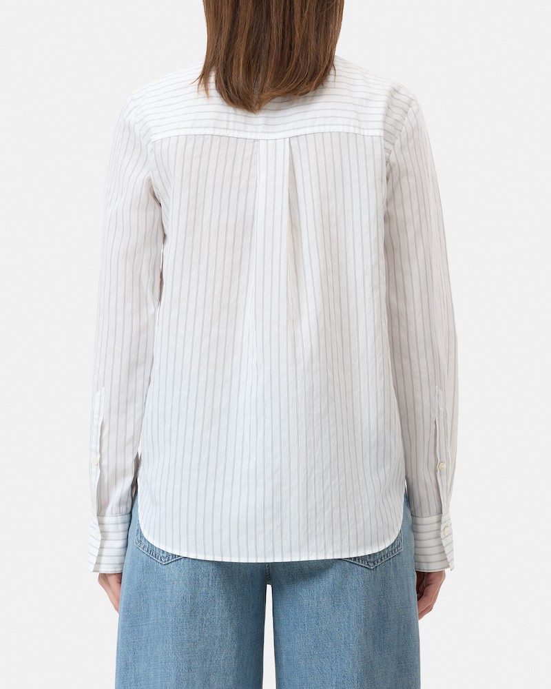 Closed Classic Shirt White Stripe stribet skjorte set på model