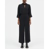 MKDT Studio Pallas Pants Crepe Georgette på model stylet med Siva blouse