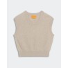 Pack shot af Guest In Residence Rib beigemelange cashmere strik vest på neutral baggrund