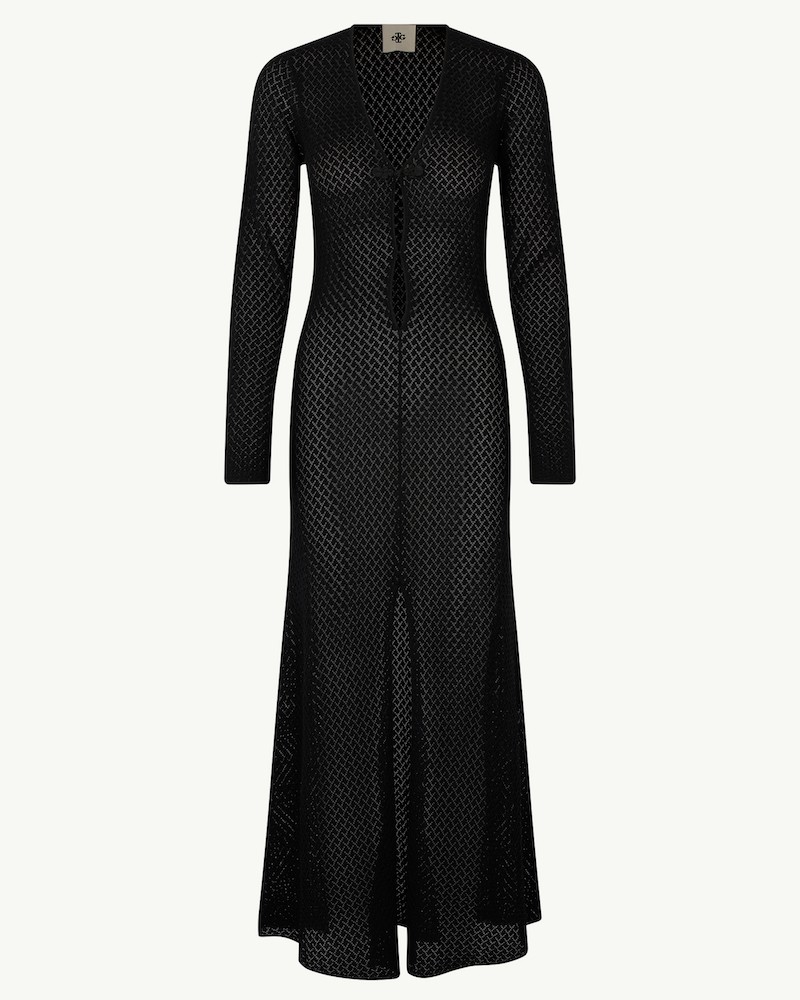 Pack shot af The Garment Tanzania Dress Black sort kjole på neutral baggrund