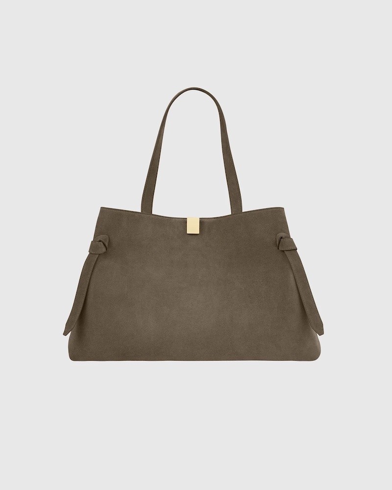 Pack shot af Yuzefi Gyoza Tote Suede Taupe Ruskinds taske