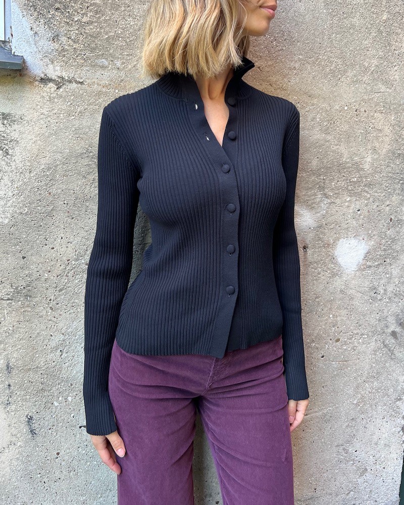 Vanessa Bruno Flore Ribstrikket Cardigan på model