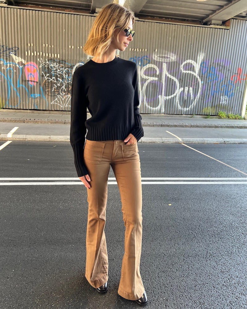 Seafarer Delphine Jeans Cognac på model