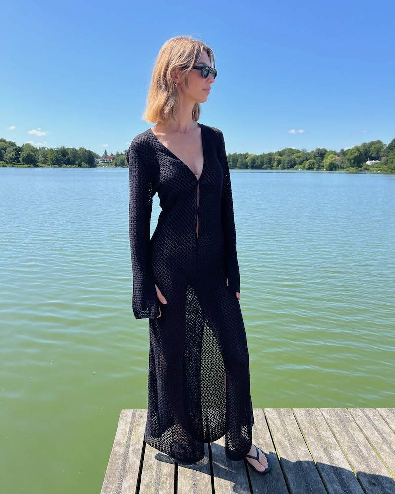 The Garment Tanzania Dress Black Sort på model