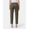 Closed Sonnett Pants Khaki chinos på model set bagfra