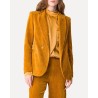 Forte Forte Velvet Blazer Ambra på model
