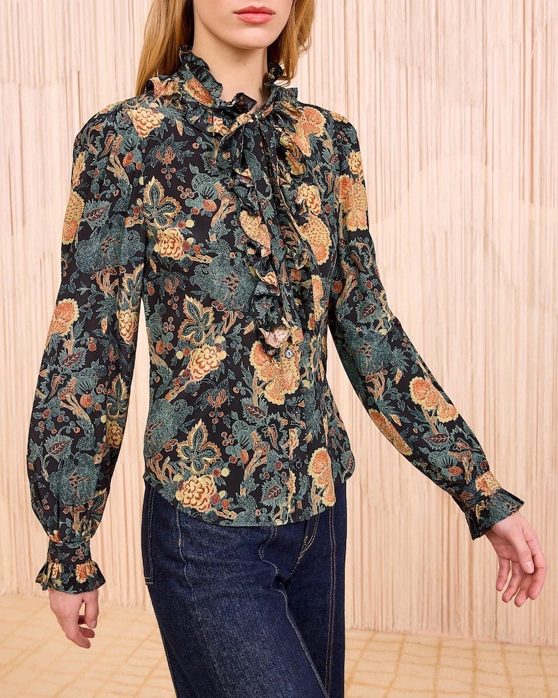 Ulla Johnson Catroux Silk Button Front Blouse Nuit på model