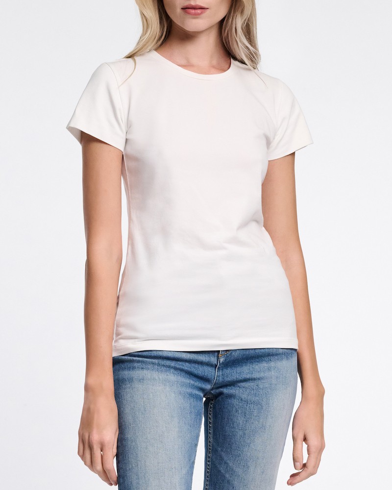 Dorothee Schumacher All Time Favorites T-shirt Camellia White på model