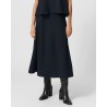 Lovechild 1979 Hallie Skirt Total Eclipse Mørkeblå crepe nederdel på model