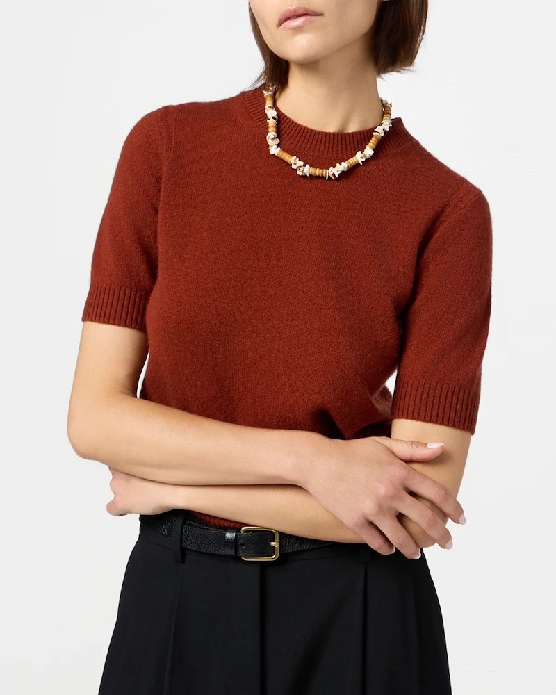 Guest In Residence Sweater Tee Cinnamon Cashmere på model