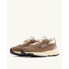 Pack shot af Autry Hyperway Low Suede Mesh Cigar Silver sneaker
