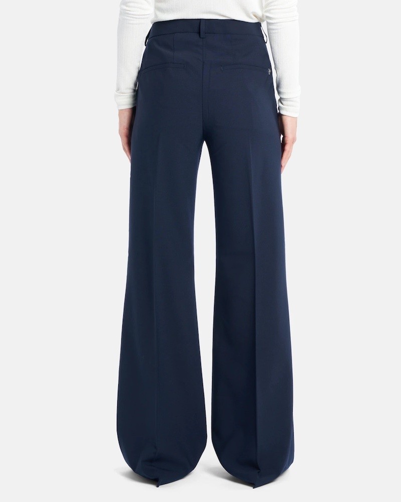 Dondup Janice Pant Navy bukser på model set bagfra