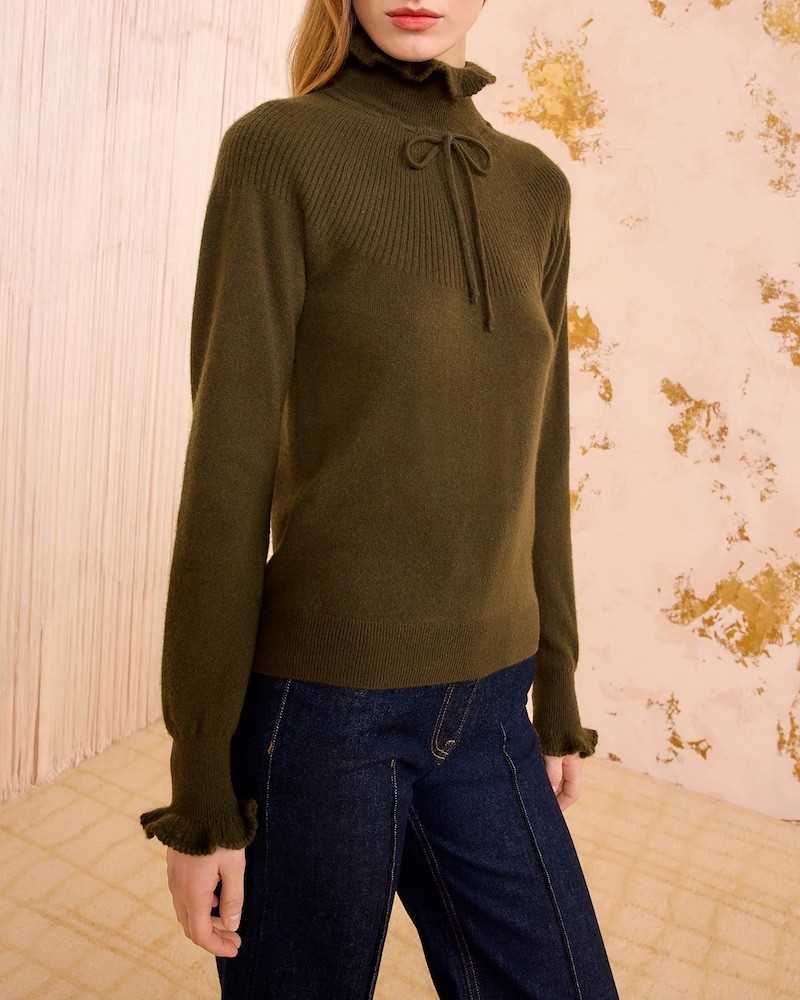 Ulla Johnson Maisie Cashmere Bluse Hunter på model