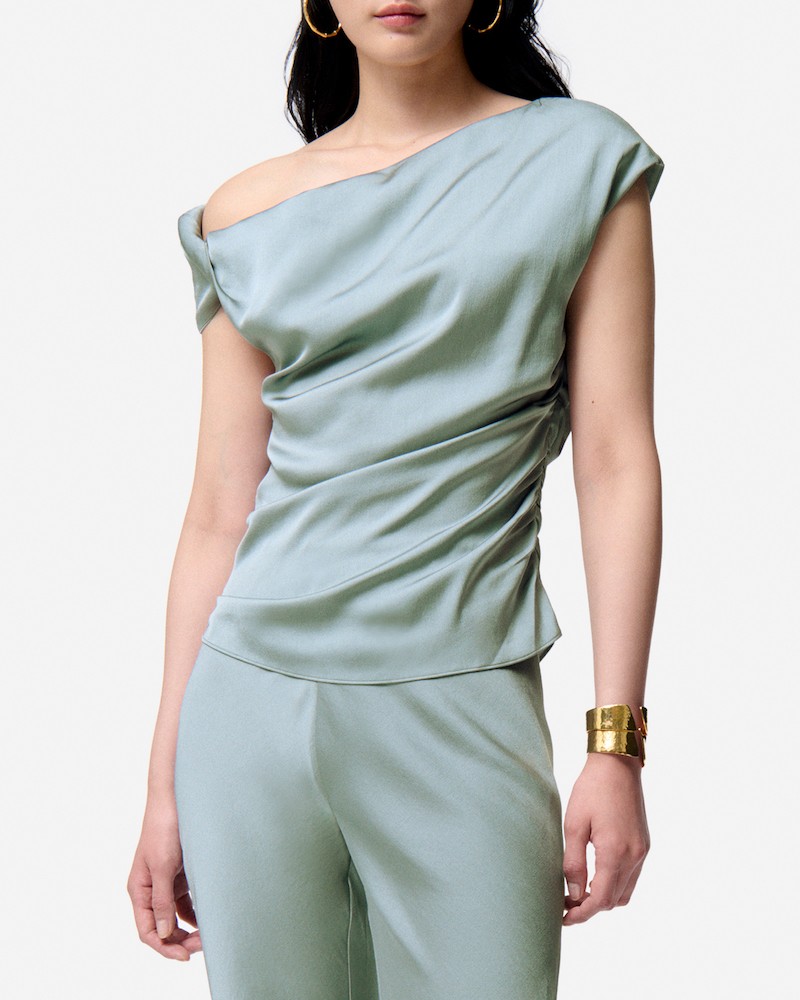 Vanessa Bruno Ezai Top Gris Perle  på model
