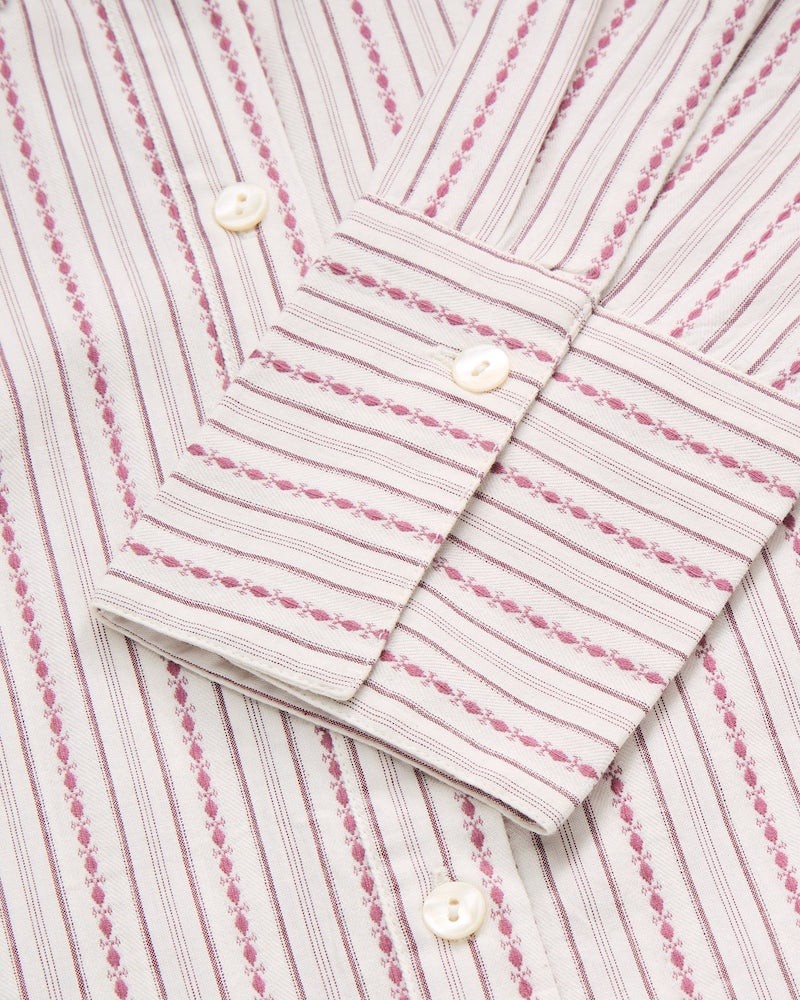 Close up af Skall Studio Fauna Shirt Raspberry/Cream Stripe