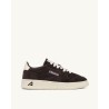 Pack shot af Autry Medalist Low Suede Mocca & White sneaker på hvid baggrund