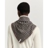 Aiayu Adelina Scarf Mix Brown cashmere tørklæde på model