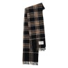 Pack shot af Aiayu Kaya Scarf Mix Black Ternet Halstørklæde på hvid baggrund