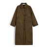 Pack shot af Aiayu Jay Coat Oilskin Bark Frakke på hvid baggrund