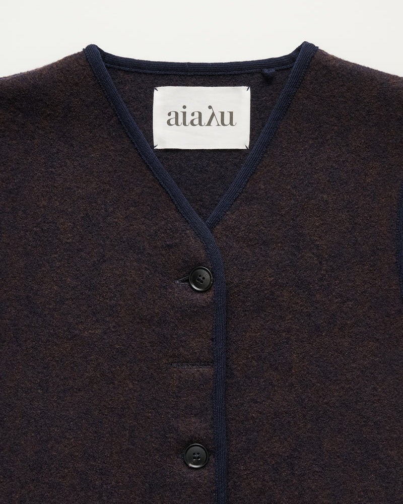 Close up af Aiayu Hilda Navy Melange