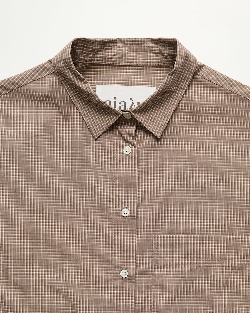 Detalje close up af Aiayu Lynette Shirt Check Mix Fossil