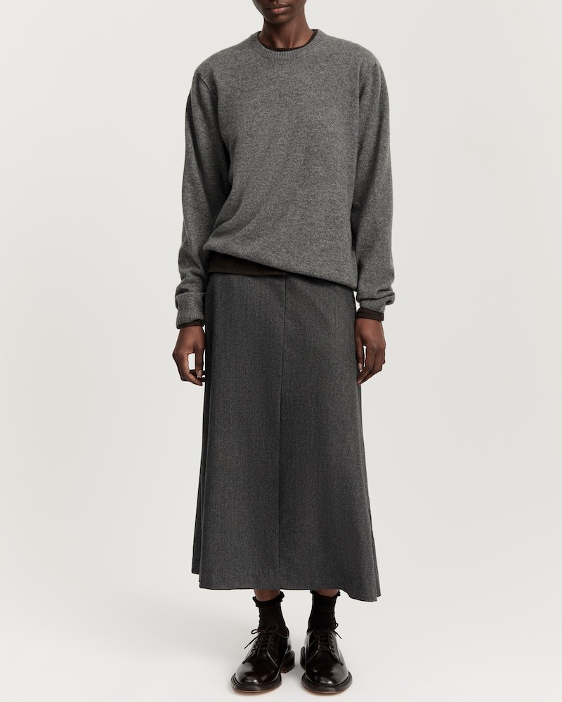 Aiayu Leonardo Cashmere Stormy strik på model