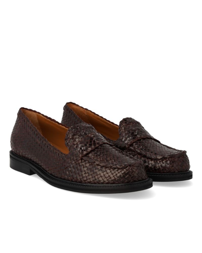 Pack shot af Angulus 1706 Penny Loafer Dark Brown på hvid baggrund