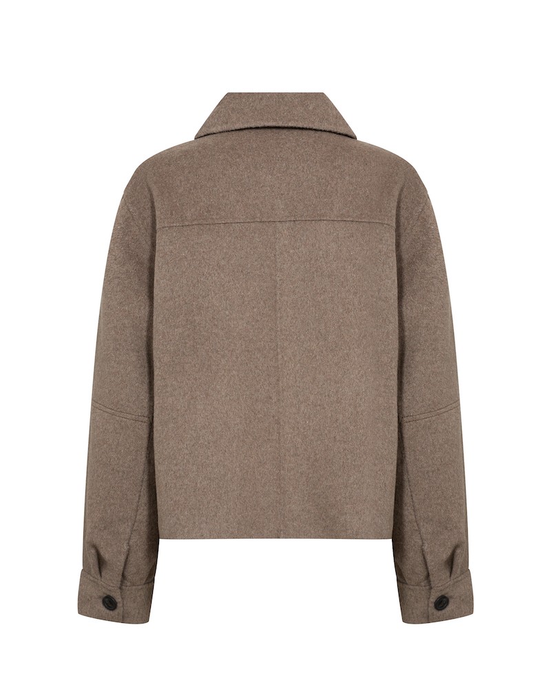 Pack shot af Leveté Room Owa 25 Jacket Taupe bagfra