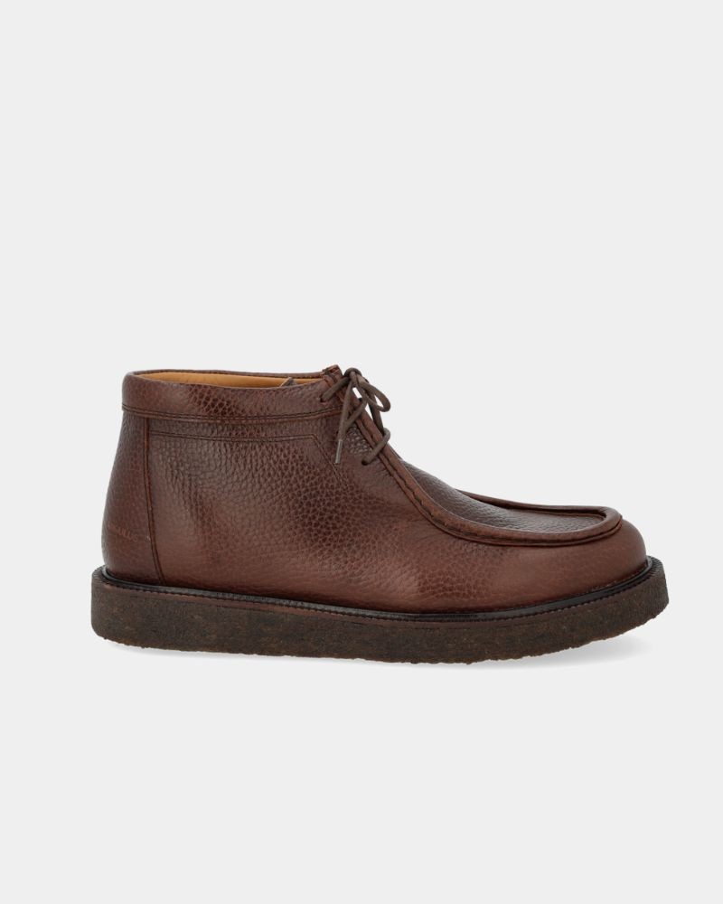 Pack shot af Angulus 7426 mørkebrun snørestøvle