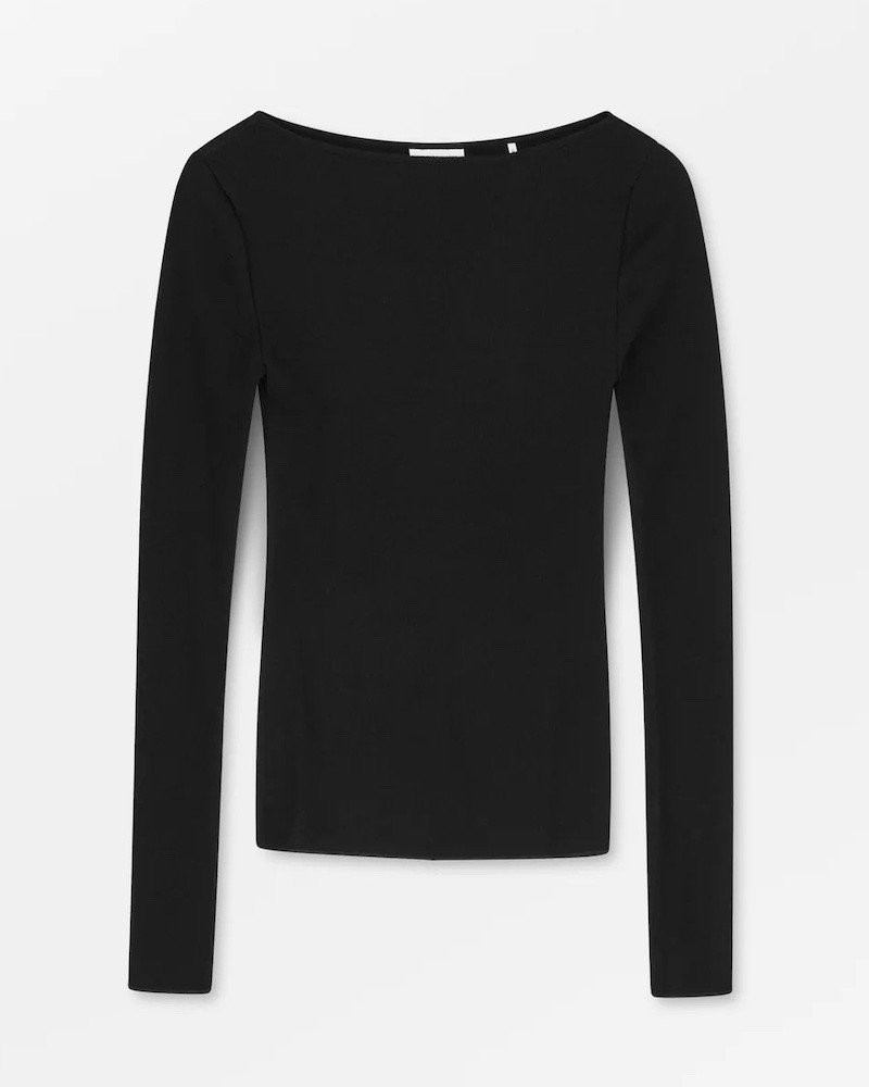 Pack shot af Skall Studio Amy Wide Neck Langærmet T-shirt på neutral baggrund