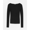 Pack shot af Skall Studio Amy Wide Neck Langærmet T-shirt på neutral baggrund