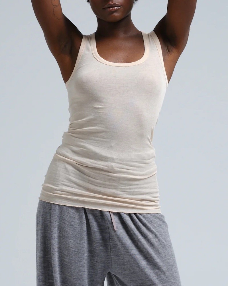 Model billede af Seamless Basic Bella Top Rosa Beige