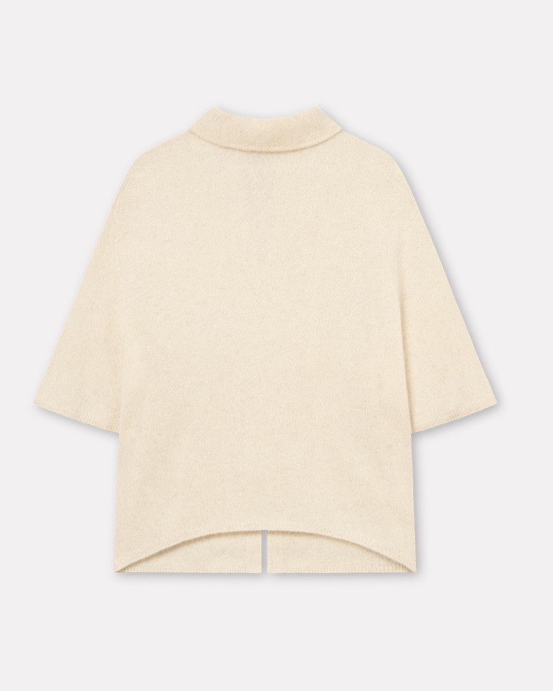 Pack shot af MKDT Studio Kolly Yak Ivory Ecru strik på neutral baggrund