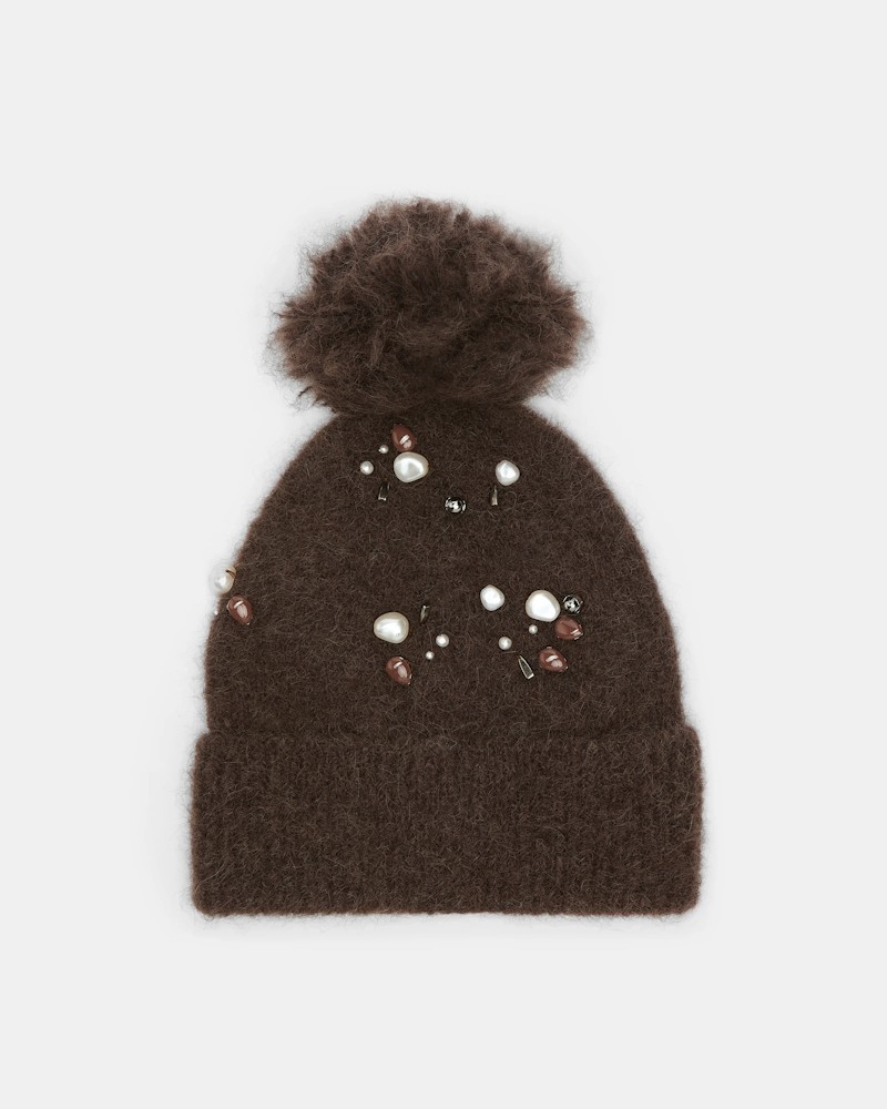 Pack shot af Dorothee Schumacher Loving Touch Beanie Black Chocolate på neutral baggrund