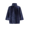 Pack shot af Benedikte Utzon Kate vendbar rulam dark navy bagfra på neutral baggrund