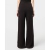 Guest In Residence Everywear Pant Burnt Cocoa cashmere bukser på model bagfra