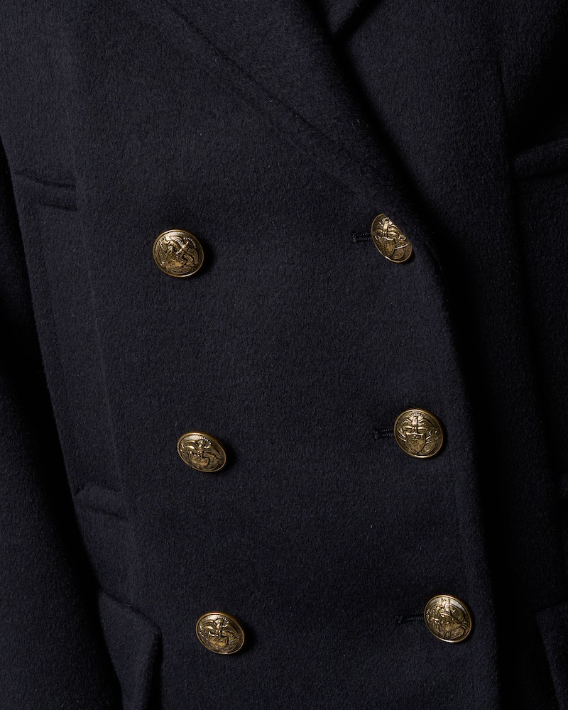 Close up af knapper på Dondup Peacoat DJ714 Navy