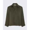 Pack shot af Gerard Darel Alina bluse khaki på neutral baggrund