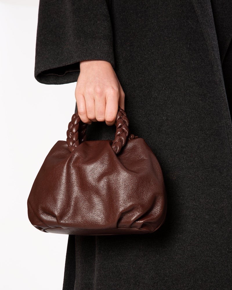 Model billede af Hereu Bombon Bag M Supple Shiny Bordeaux
