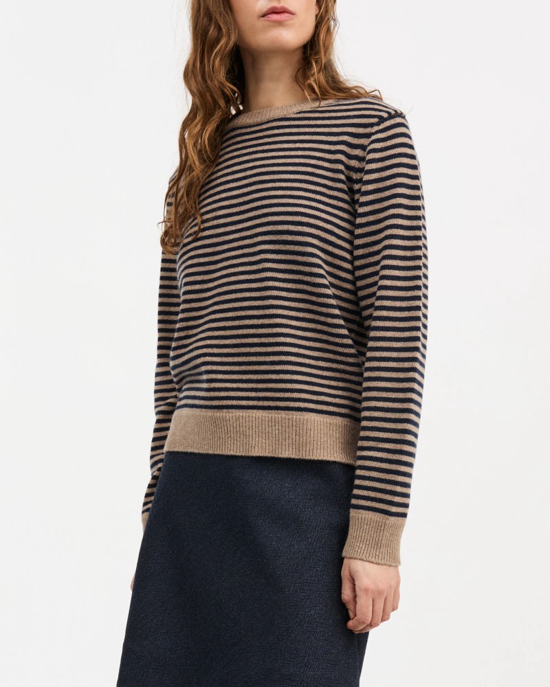 Model billede af Skall Studio Cameron Jumper stribet